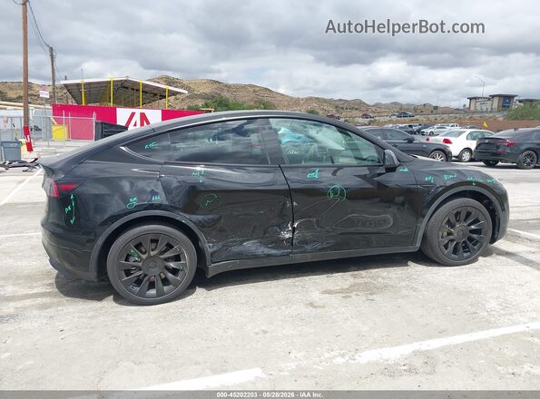 7SAYGDEE8NF455720 2022 TESLA MODEL Y Black უკანა სალონის ხედი