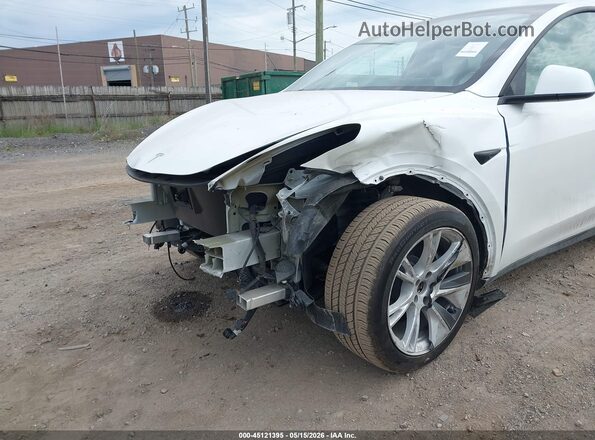 7SAYGDEE8PF773145 2023 TESLA MODEL Y White Vista frontal