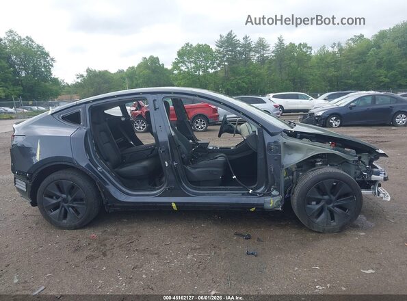 7SAYGDEE8RA296281 2024 TESLA MODEL Y Gray Vista interior trasera