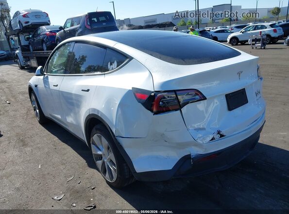 7SAYGDEE9PA034752 2023 TESLA MODEL Y White 