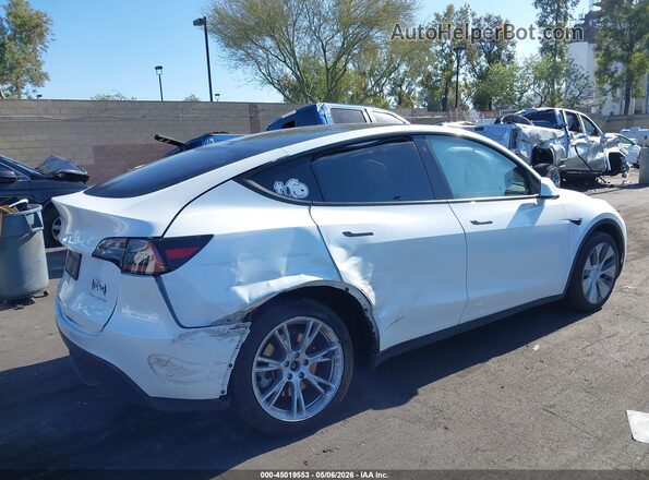 7SAYGDEE9PA034752 2023 TESLA MODEL Y White Դիմացի տեսք
