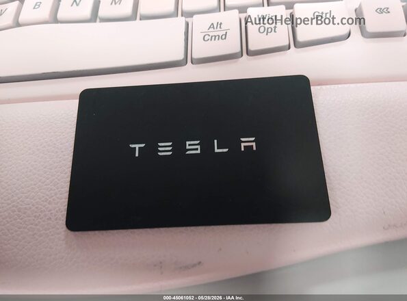 7SAYGDEE9PA094210 2023 TESLA MODEL Y Red Dashboard view