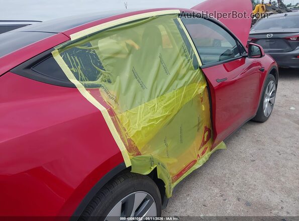 7SAYGDEE9PA094210 2023 TESLA MODEL Y Red Front view