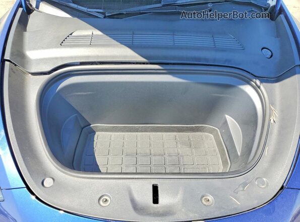 7SAYGDEE9PF748576 2023 TESLA MODEL Blue Vista interior trasera