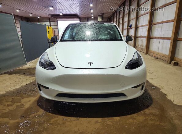 7SAYGDEE9SF223011 2025 TESLA MODEL Белый Вид спереди