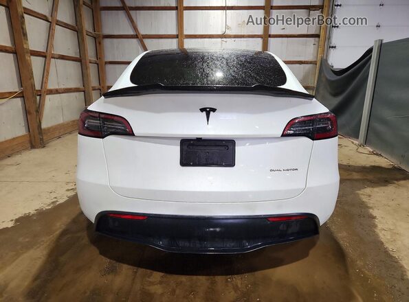 7SAYGDEE9SF223011 2025 TESLA MODEL Белый Вид сзади