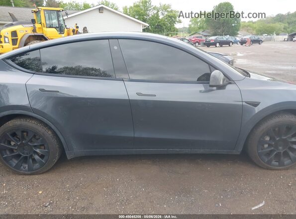 7SAYGDEEXNA009162 2022 TESLA MODEL Y Gray Սալոնի հետևի տեսք