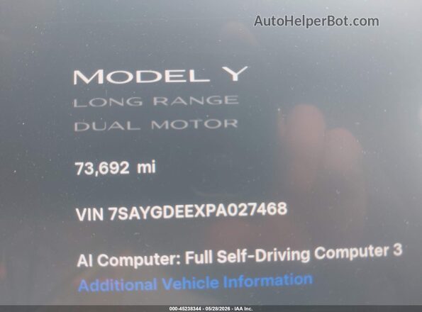 7SAYGDEEXPA027468 2023 TESLA MODEL Y Белый Панорамный вид салона 360°