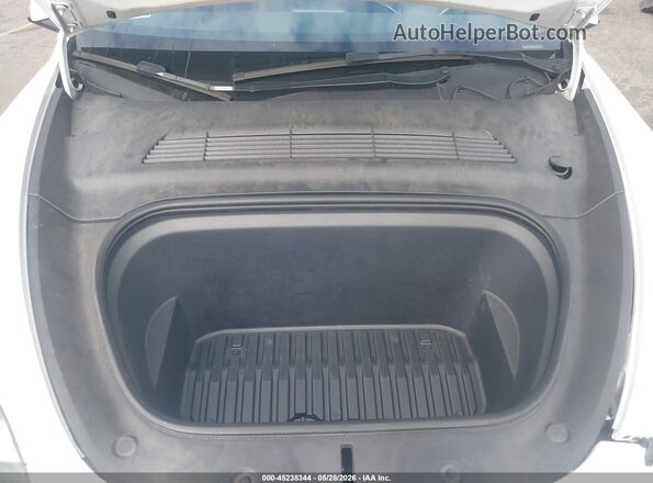 7SAYGDEEXPA027468 2023 TESLA MODEL Y Белый Вид сзади