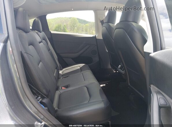 7SAYGDEEXPA168167 2023 TESLA MODEL Y Gray Вид наклейки з VIN-кодом