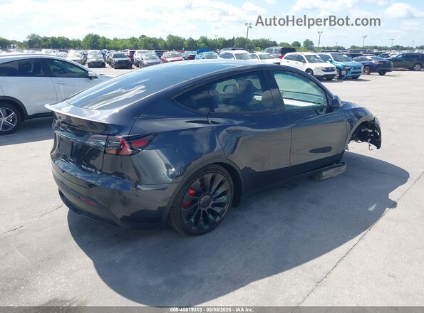 7SAYGDEF0RF048733 2024 TESLA MODEL Y Gray Rear right
