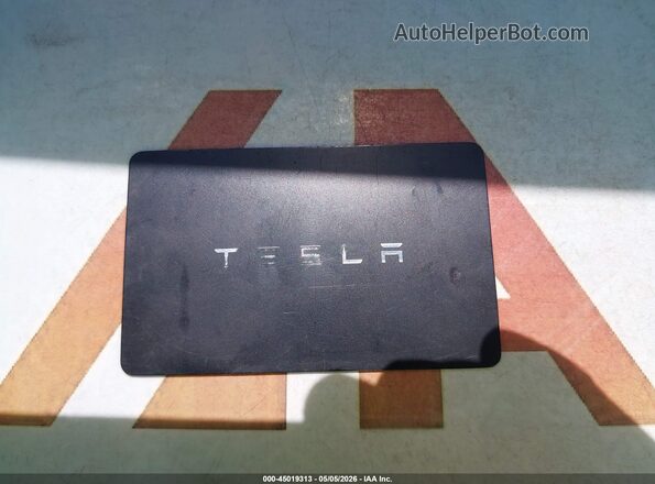 7SAYGDEF0RF048733 2024 TESLA MODEL Y Gray Dashboard view