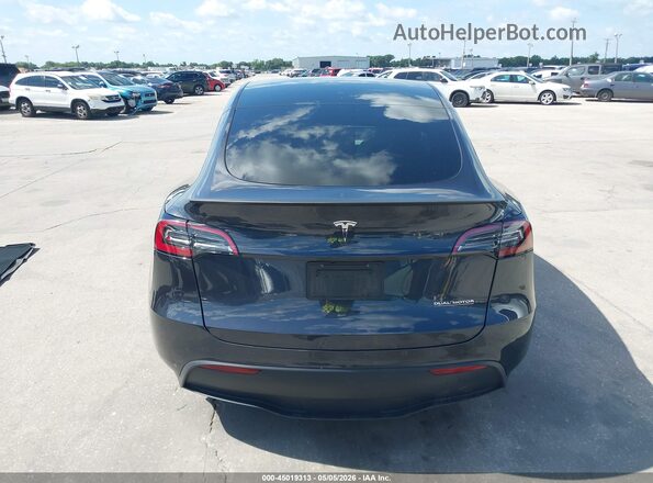 7SAYGDEF0RF048733 2024 TESLA MODEL Y Gray 
