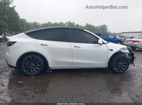 7SAYGDEF1NF534512 2022 TESLA MODEL Y White სალონის 360-გრადუსიანი ხედი