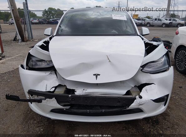7SAYGDEF1PF700983 2023 TESLA MODEL Y White ხელსაწყოთა პანელის ხედი