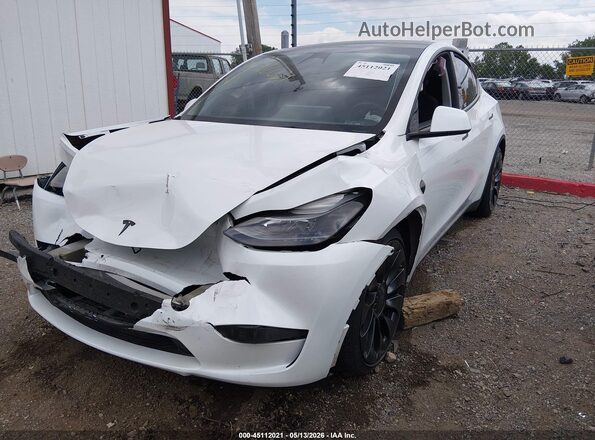 7SAYGDEF1PF700983 2023 TESLA MODEL Y White წინა მარცხენა ხედი სამი მეოთხედიდან