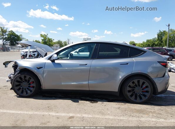 7SAYGDEF1RA325855 2024 TESLA MODEL Y Серый Вид задней части салона