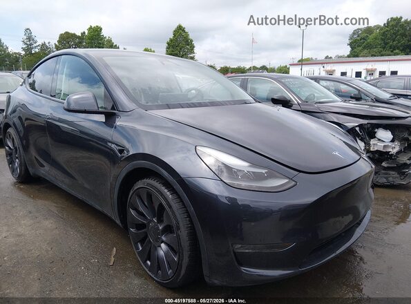 7SAYGDEF1RF034906 2024 TESLA MODEL Y Gray Instrument cluster view