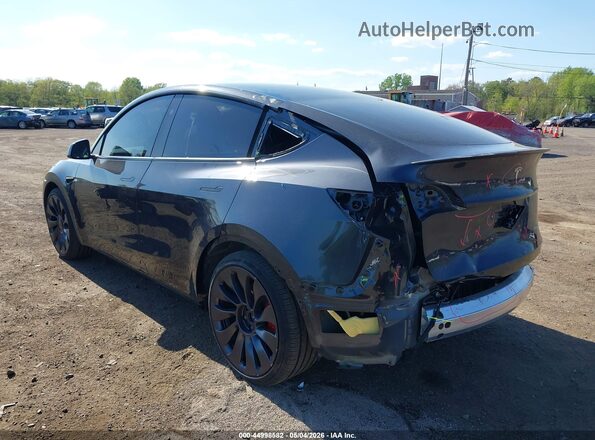 7SAYGDEF2RA333527 2024 TESLA MODEL Y Gray Դիմացի տեսք