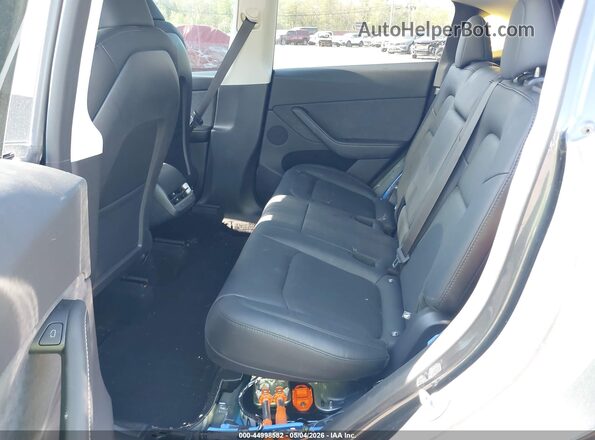 7SAYGDEF2RA333527 2024 TESLA MODEL Y Gray VIN կոդի պիտակի տեսք