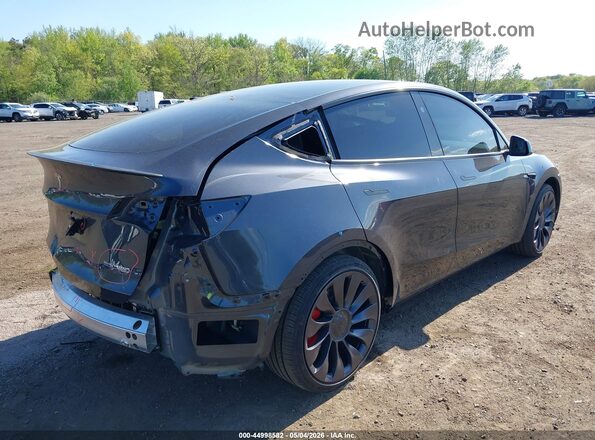 7SAYGDEF2RA333527 2024 TESLA MODEL Y Gray 