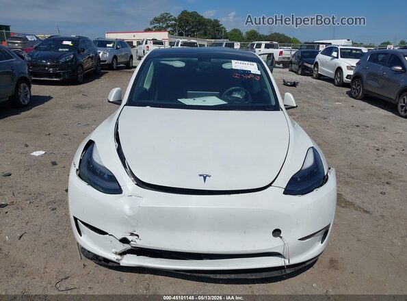 7SAYGDEF3NF379669 2022 TESLA MODEL Y Белый Вид спереди