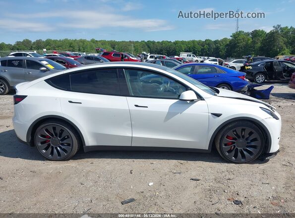 7SAYGDEF3NF379669 2022 TESLA MODEL Y Белый Вид задней части салона