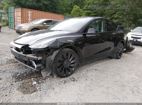 7SAYGDEF3PF825404 2023 TESLA MODEL Y Black Передня ліва чверть