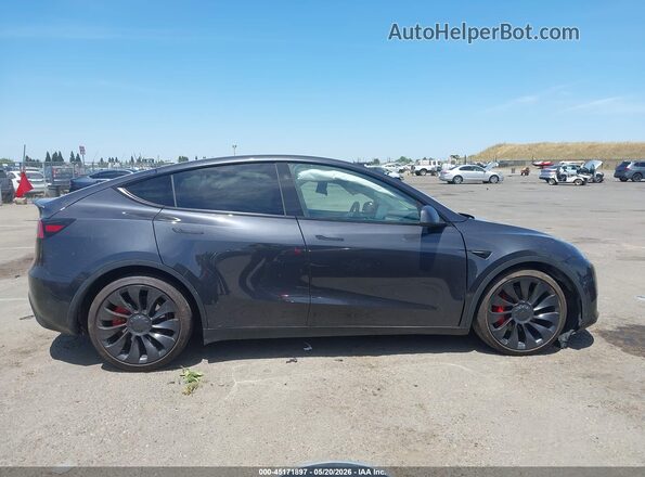 7SAYGDEF3RF020778 2024 TESLA MODEL Y Dark Blue Widok wnętrza 360 stopni