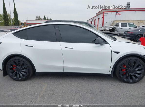 7SAYGDEF4PF611358 2023 TESLA MODEL Y Белый 