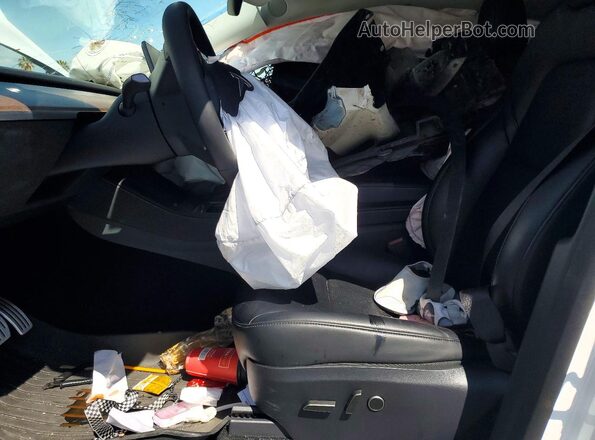 7SAYGDEF4SF216539 2025 TESLA MODEL Белый Вид салона спереди