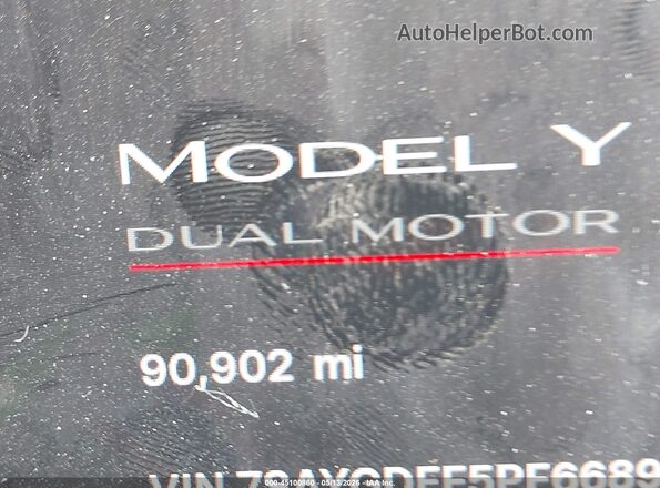 7SAYGDEF5PF668944 2023 TESLA MODEL Y Blue 
