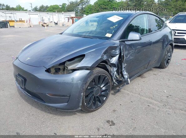 7SAYGDEF6NF533677 2022 TESLA MODEL Y Gray Առջևի ձախ երեք քառորդ տեսարան