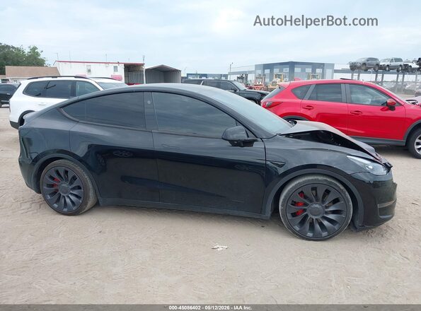 7SAYGDEF6RA304094 2024 TESLA MODEL Y Black უკანა სალონის ხედი