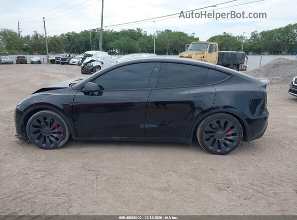 7SAYGDEF6RA304094 2024 TESLA MODEL Y Black სალონის 360-გრადუსიანი ხედი