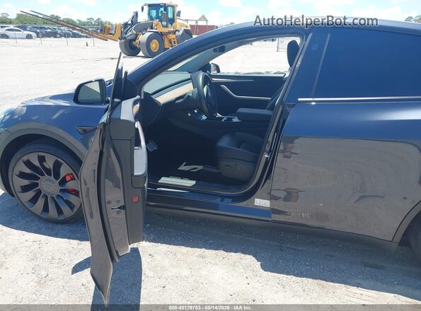 7SAYGDEF6SA341944 2025 TESLA MODEL Y Серый 