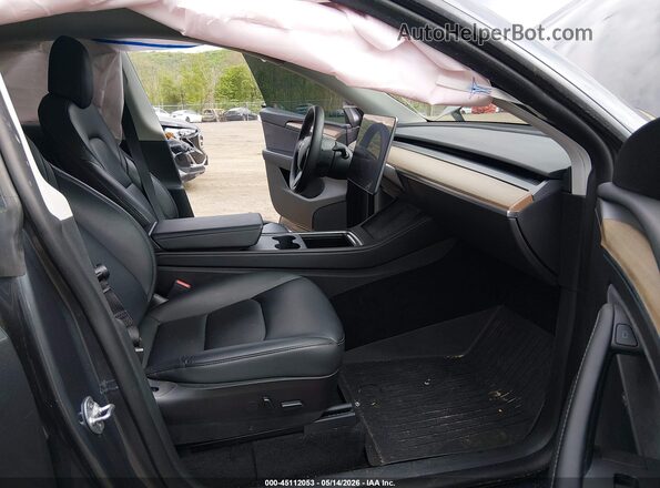 7SAYGDEF8NF564266 2022 TESLA MODEL Y Серый Вид салона спереди