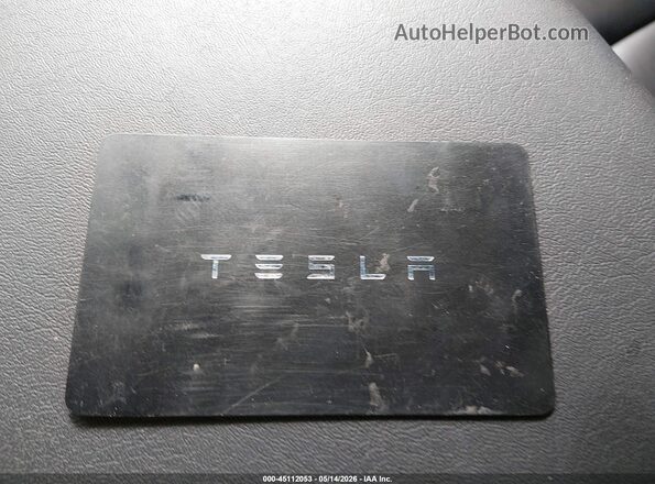7SAYGDEF8NF564266 2022 TESLA MODEL Y Серый Вид панели приборов