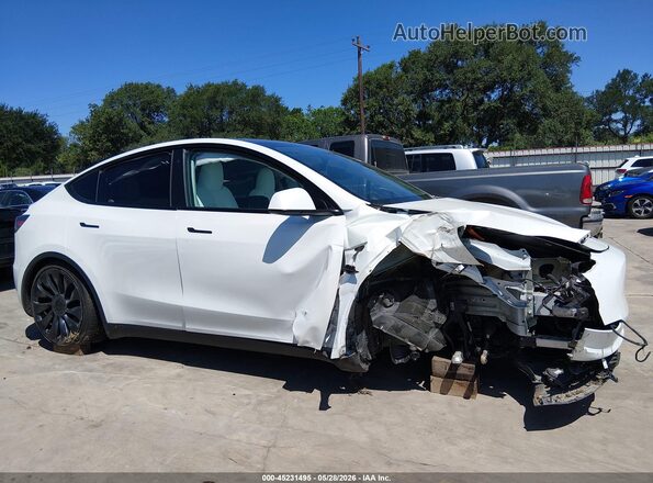7SAYGDEF8PF782615 2023 TESLA MODEL Y Белый Вид спереди