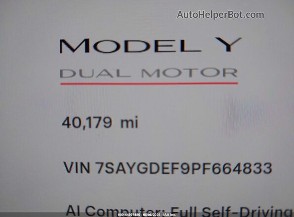 7SAYGDEF9PF664833 2023 TESLA MODEL Y Dark Blue Панорамний вид салону 360°