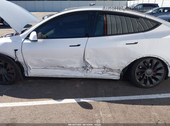 7SAYGDEFXNF465951 2022 TESLA MODEL Y Белый Вид спереди