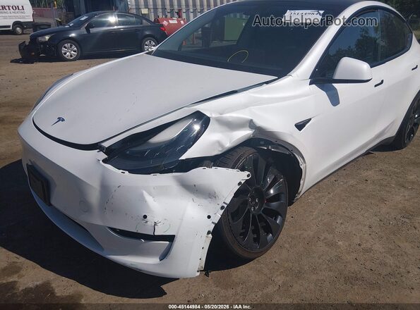 7SAYGDEFXNF535304 2022 TESLA MODEL Y Белый Вид спереди
