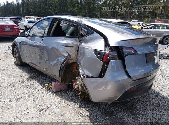 7SAYGDEFXRF157555 2024 TESLA MODEL Y Gray 