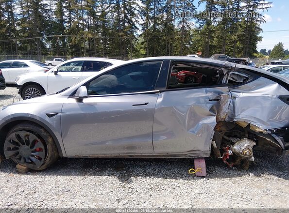 7SAYGDEFXRF157555 2024 TESLA MODEL Y Gray 