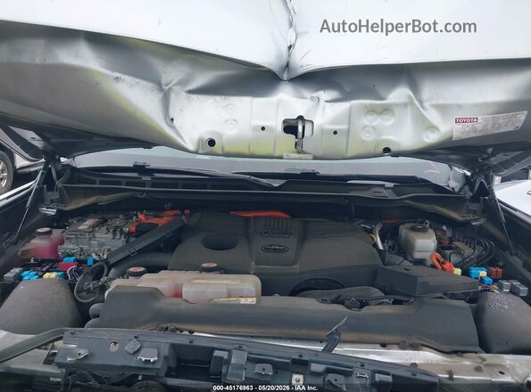 7SVAAAAA4PX002372 2023 TOYOTA SEQUOIA Silver Вид ззаду