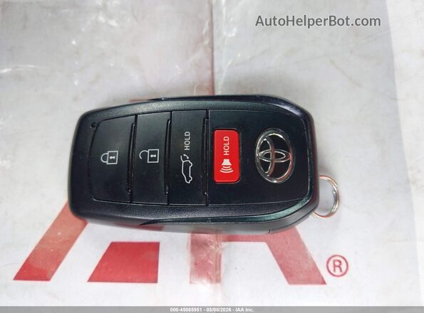 7SVAAABA0RX023432 2024 TOYOTA SEQUOIA Gray წინა პანელის ხედი
