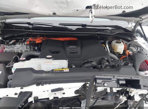 7SVAAABA1SX054534 2025 TOYOTA SEQUOIA White უკანა ხედი