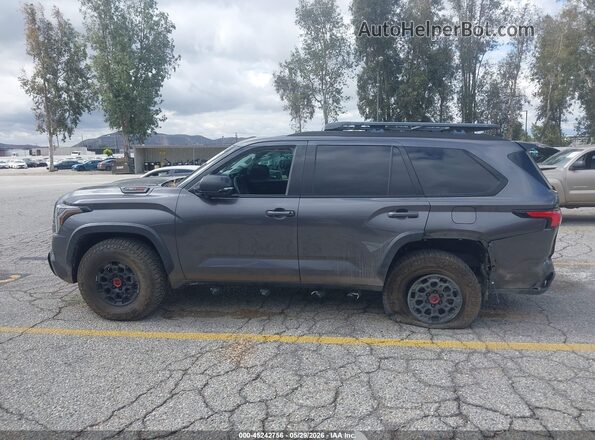 7SVAAABA7PX019214 2023 TOYOTA SEQUOIA Gray Սալոնի 360 աստիճան տեսք