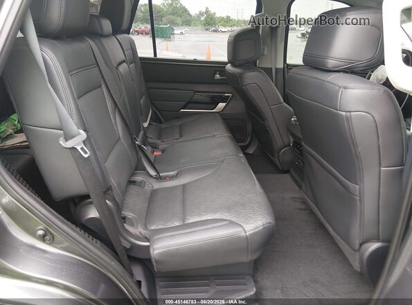 7SVAAABA7PX020332 2023 TOYOTA SEQUOIA Gray Widok naklejki z numerem VIN