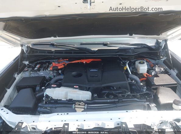 7SVAAABA7RX038557 2024 TOYOTA SEQUOIA White Rear view